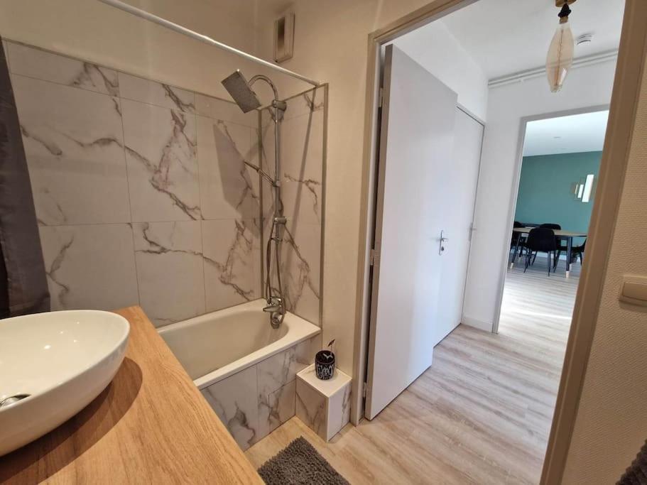 Appartement Cosy Oloron, Aux Pieds Des Pyrenees Et De L'Atlantique! Exterior photo